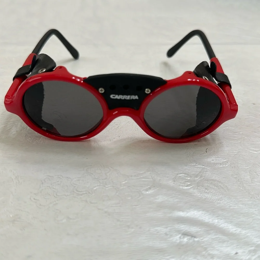 Carrera Sunglasses - ROUND w/ Side Cover - Red
